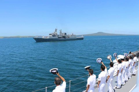 ニュージーランド海軍TE MANA 主催国際観艦式 護衛艦たかなみ