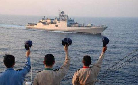 ２５次派遣海賊対処行動水上部隊 インド海軍との親善訓練及び交流