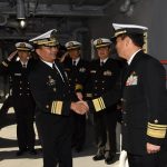 フィリピン海軍司令官が「てるづき」及び「徳島航空基地」を視察