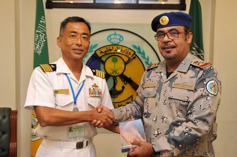 サウジアラビア王国海軍との親善訓練の様子（８護隊司令 小林１佐）